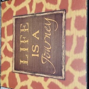 GIRAFFE PRINT LIFE IS A JOURNEY WOODEN WALL HANGING DECOR